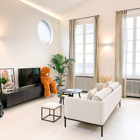 Diaz Novantuno - Luxury Apartments Como City Center Bagian luar foto